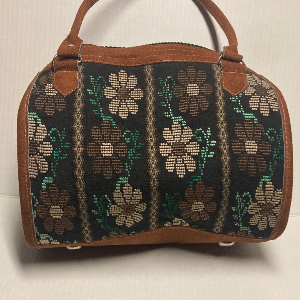 Vintage Floral Patterned Barrel Needlepoint Women's Bag - Picture 5 of 15